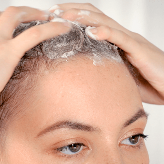 Shampoing doux pour cheveux fins, fragiles, cassants et en repousse - MÊME Cosmetics