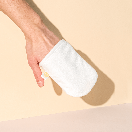 The make-up remover glove, for zero waste make-up removal - MÊME Cosmetics