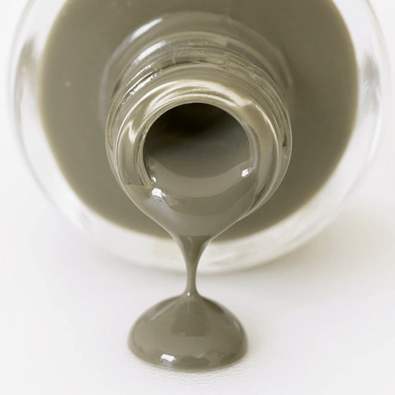 vernis à ongles kaki au silicium - MÊME Cosmetics