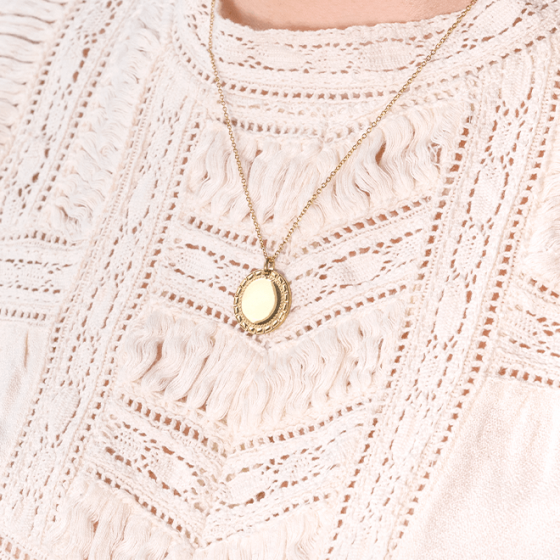 Collier Philippine de la marque Emma & Chloé, offert dès 70€ d'achats - MÊME Cosmetics