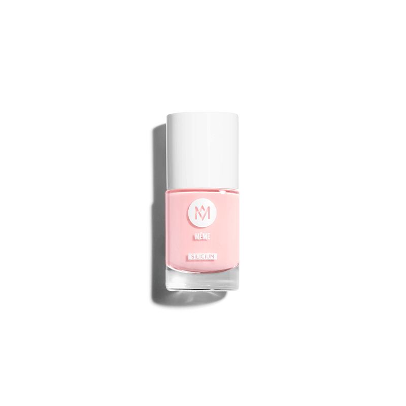 Pink nail polish to protect streaked and brittle nails - MÊME Cosmetics