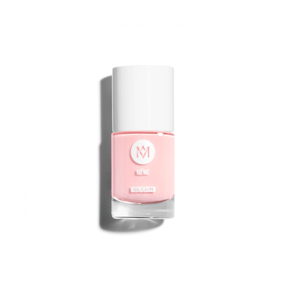 Vernis à ongles rose dragée pour protéger les ongles striés et cassants - MÊME Cosmetics