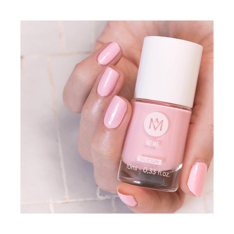 Vernis rose dragée au silicium - MÊME Cosmetics