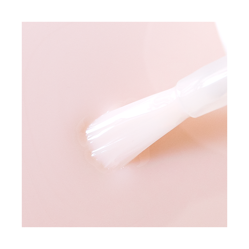 Nude nail polish - MÊME Cosmetics