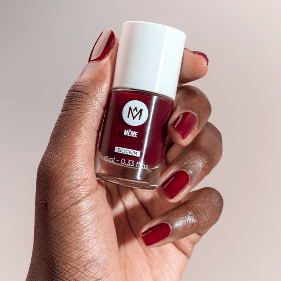 Le Vernis Cassis enrichi en Silicium - MÊME Cosmetics