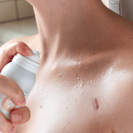 Eau de soin protège la peau de la déshydratation - MÊME Cosmetics