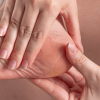 Sérum mains et pieds hydratant et apaisant pour peau sèche ou sensibilisée par les traitements anticancéreux - MÊME Cosmetics