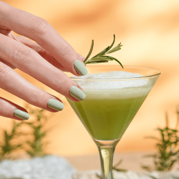 Rosemary green nail polish strengthens and protects - MÊME Cosmetics