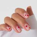 vernis à ongles au silicium rouge