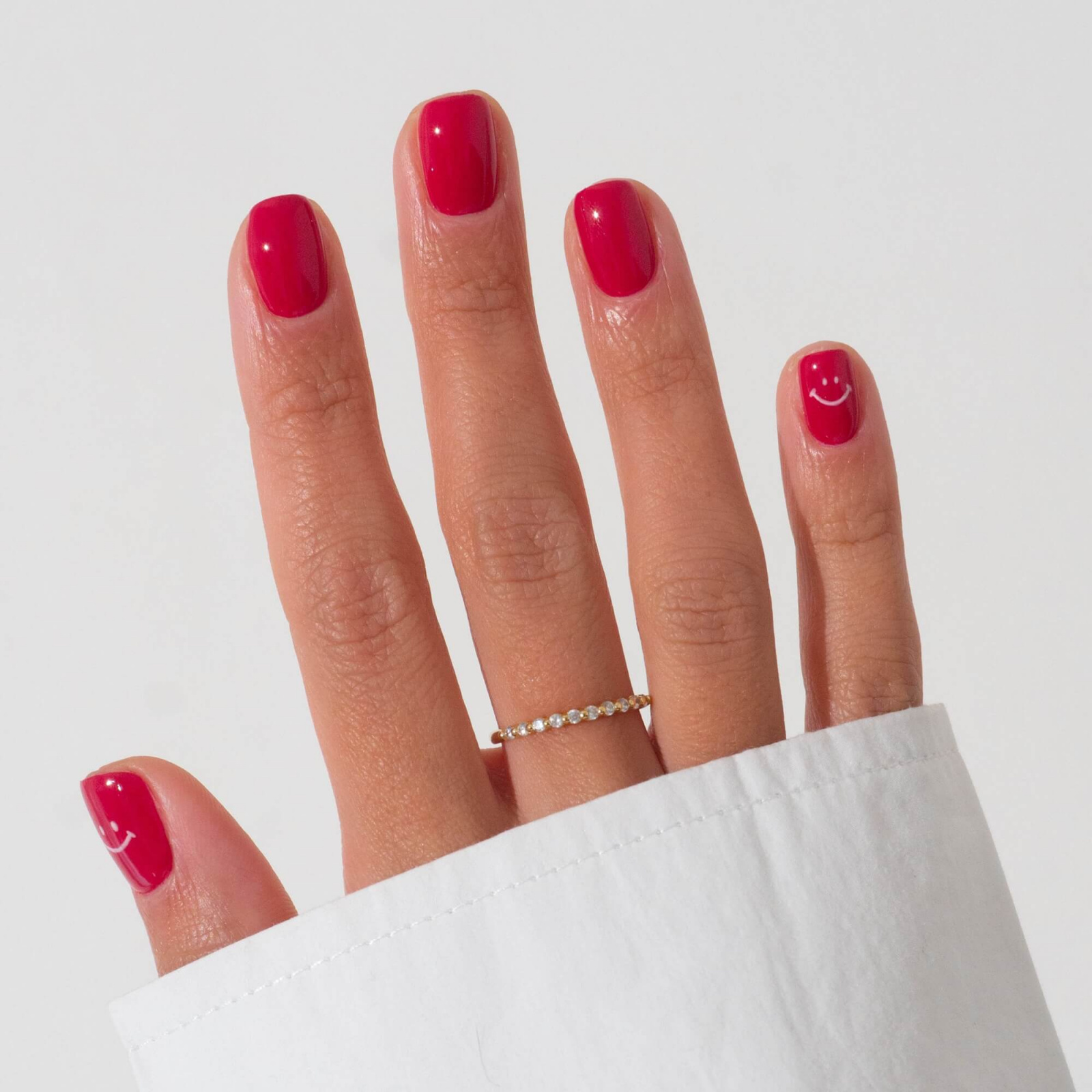 vernis à ongles au silicium rose foncé