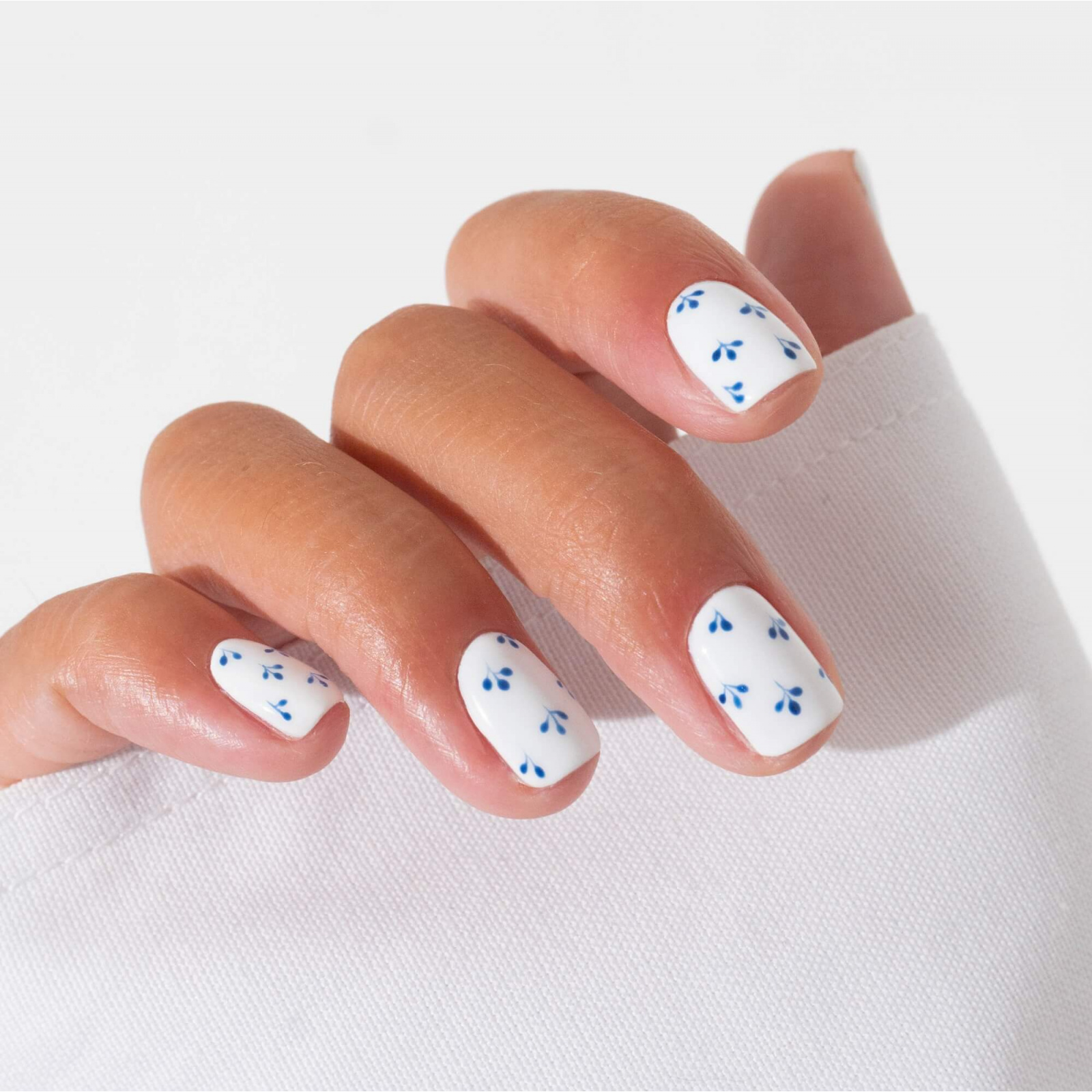 Vernis à ongles au silicium bleu marine - MÊME Cosmetics