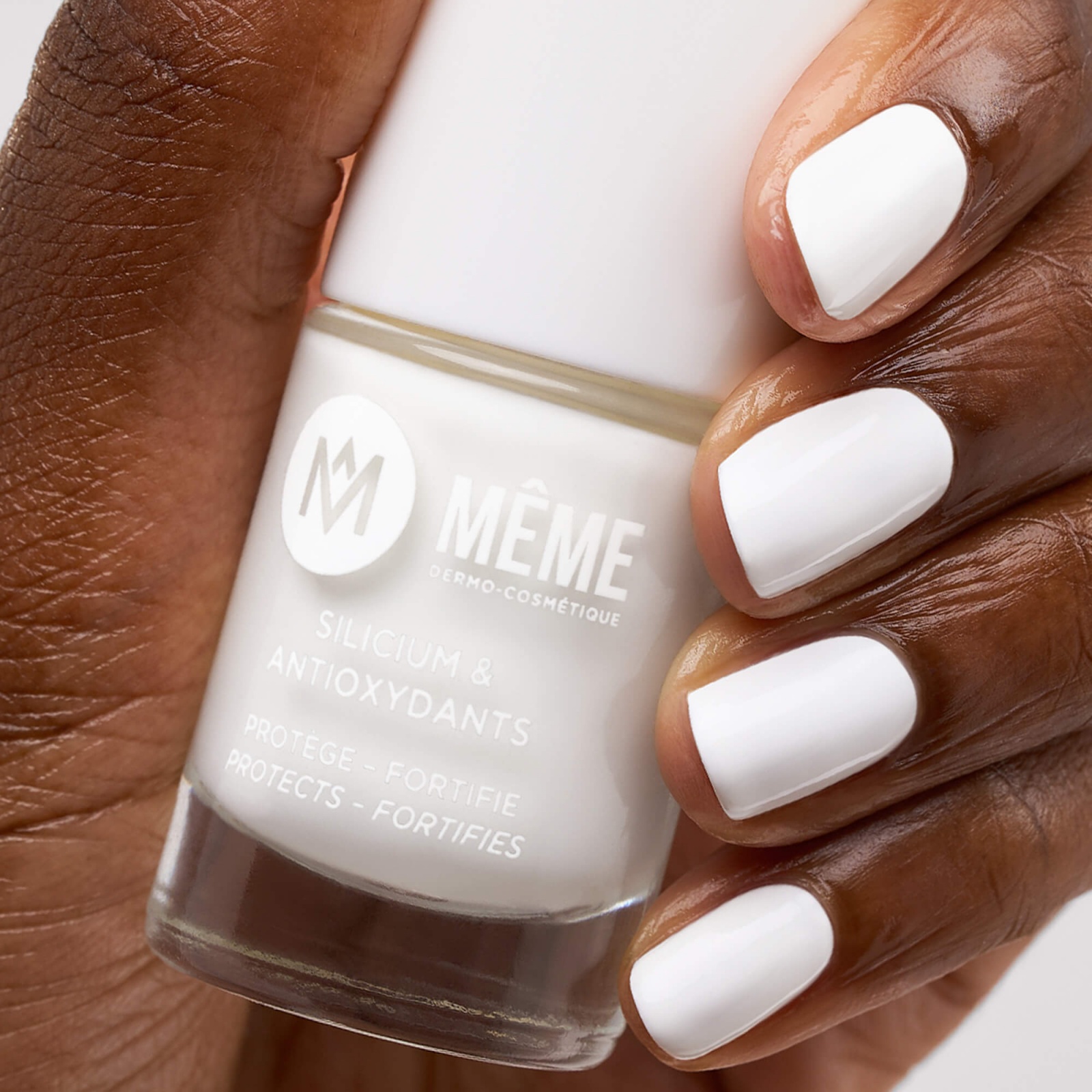 Vernis opaque blanc au silicium - MÊME Cosmetics
