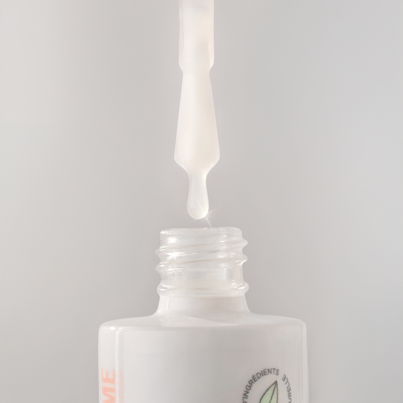 The Fortifying Solution to strenghten damaged nails - MÊME Cosmetics