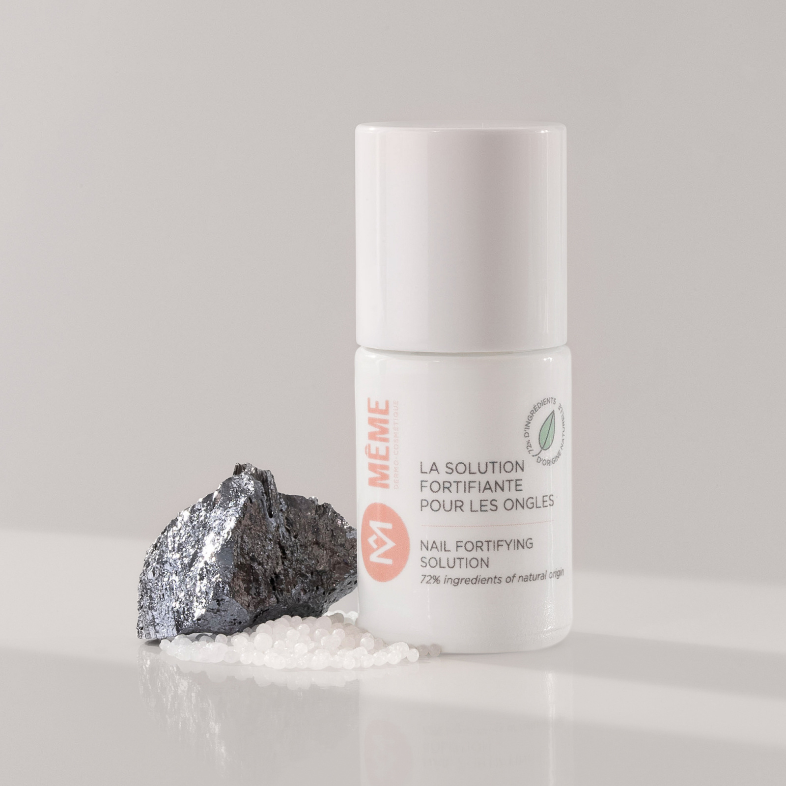 La Solution Fortifiante pour renforcer les ongles fragilisés ou abîmés - MÊME Cosmetics