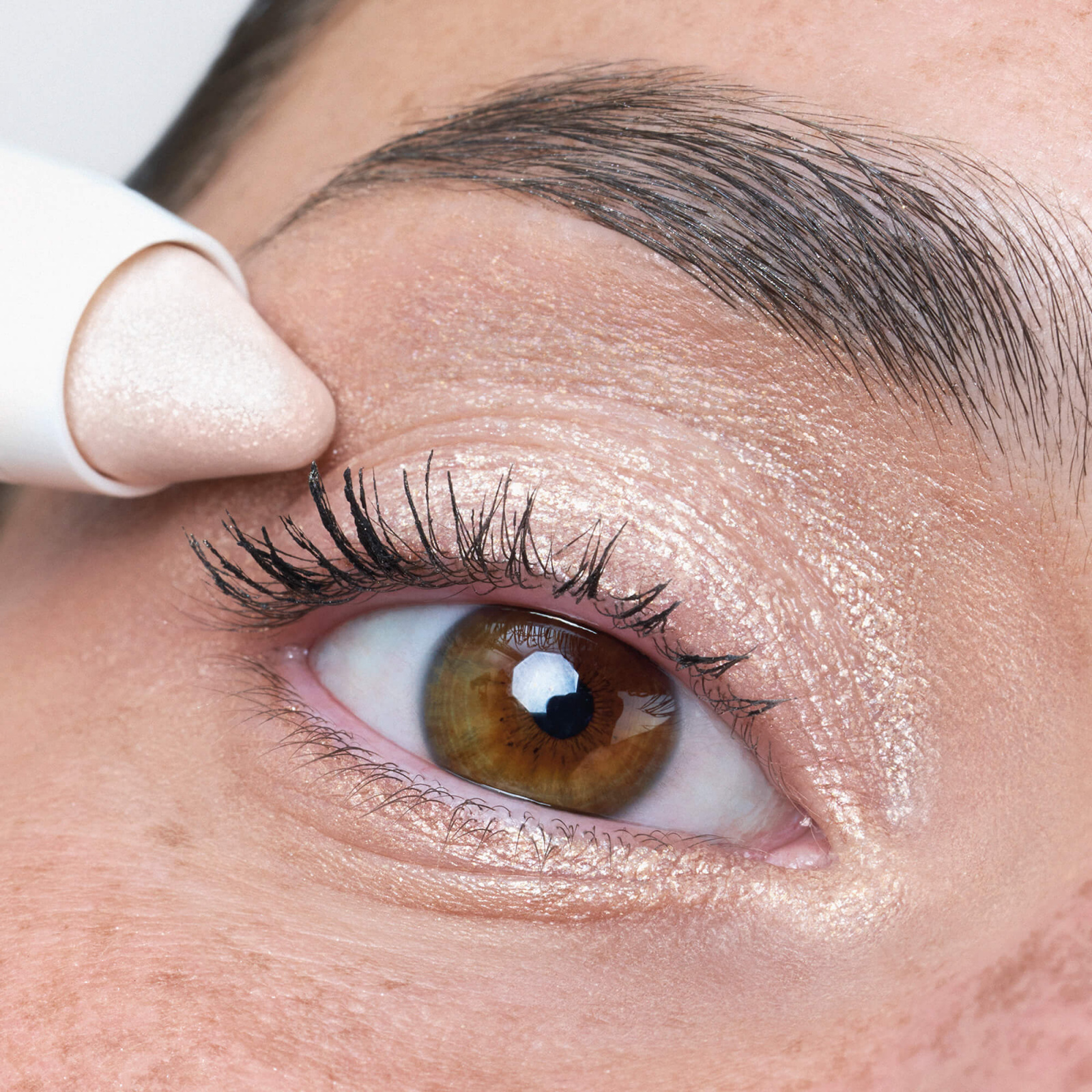Make-up routine for sensitive eyes starlight - MÊME Cosmetics