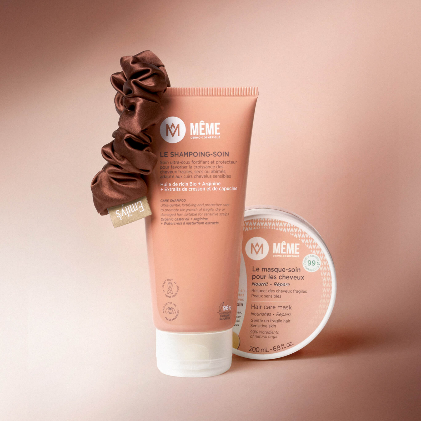 Free scrunchie - MÊME Cosmetics