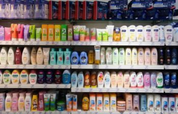 Substances toxiques détectées dans plus de 1000 produits cosmétiques : si nous pouvons, vous pouvez !