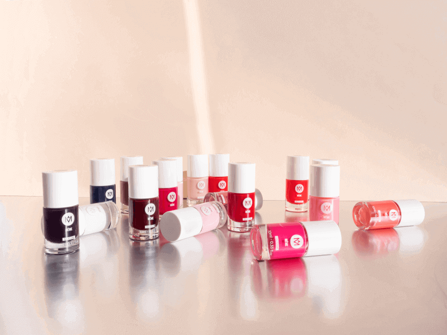 gamme-vernis-silicium-routine-soin-des-ongles-ongles-renforcés-protégés-memecosmetics