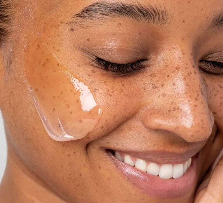 Démaquillage peaux sensibles MÊME