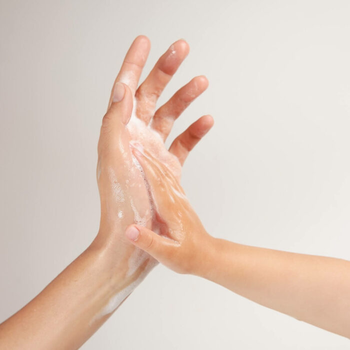 Tout savoir sur l’acide lactique : l’ingrédient phare de notre Mousse désinfectante