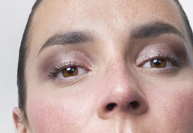 echniques_maquilage_yeux_Même_cosmetics