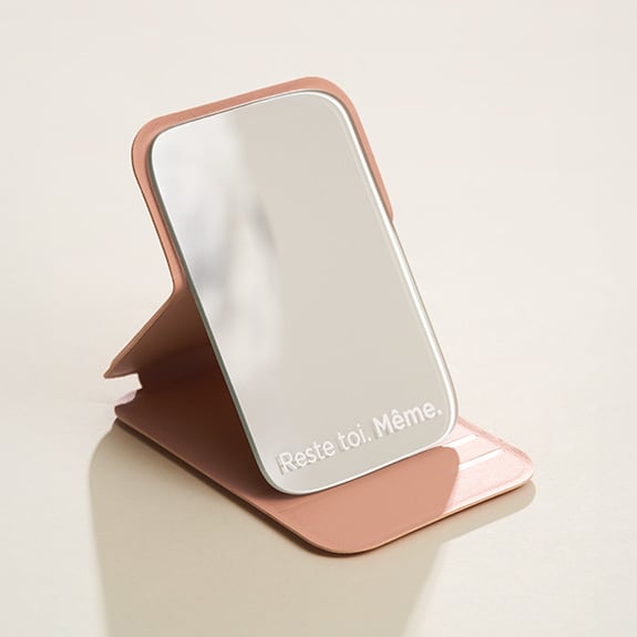 Le miroir de poche en cadeau