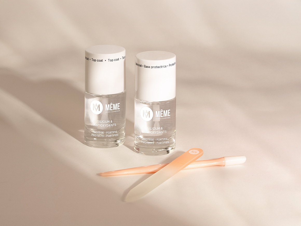 <strong>Duo repousse-cuticules & lime à ongles offert</strong>