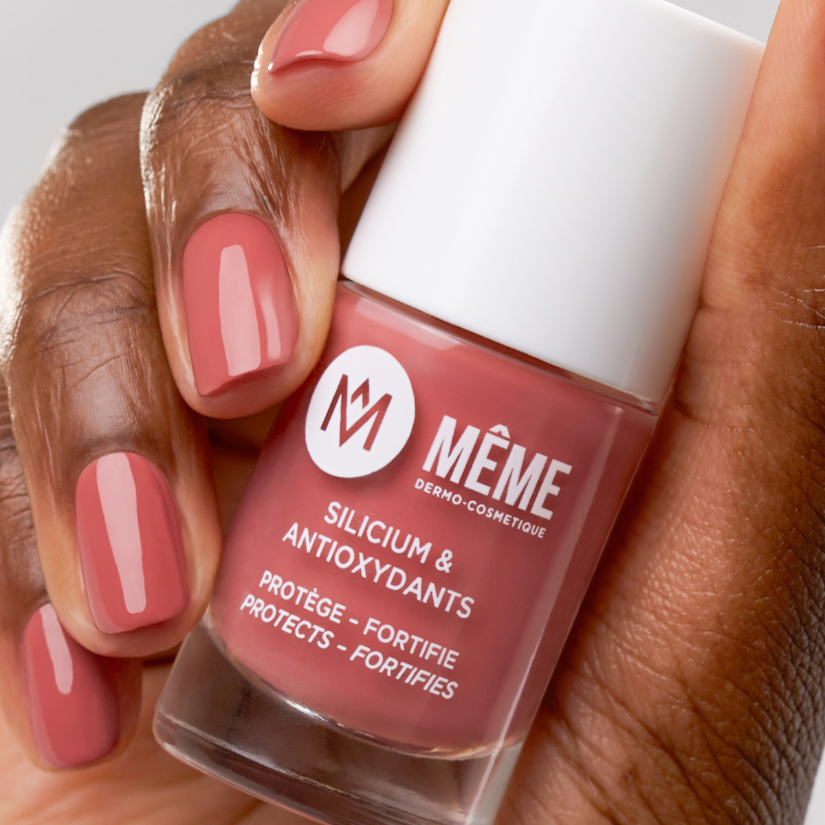 Vintage rose silicon nail polish